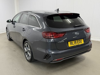 Used Kia Ceed 2019 for sale - 78906514: Photo