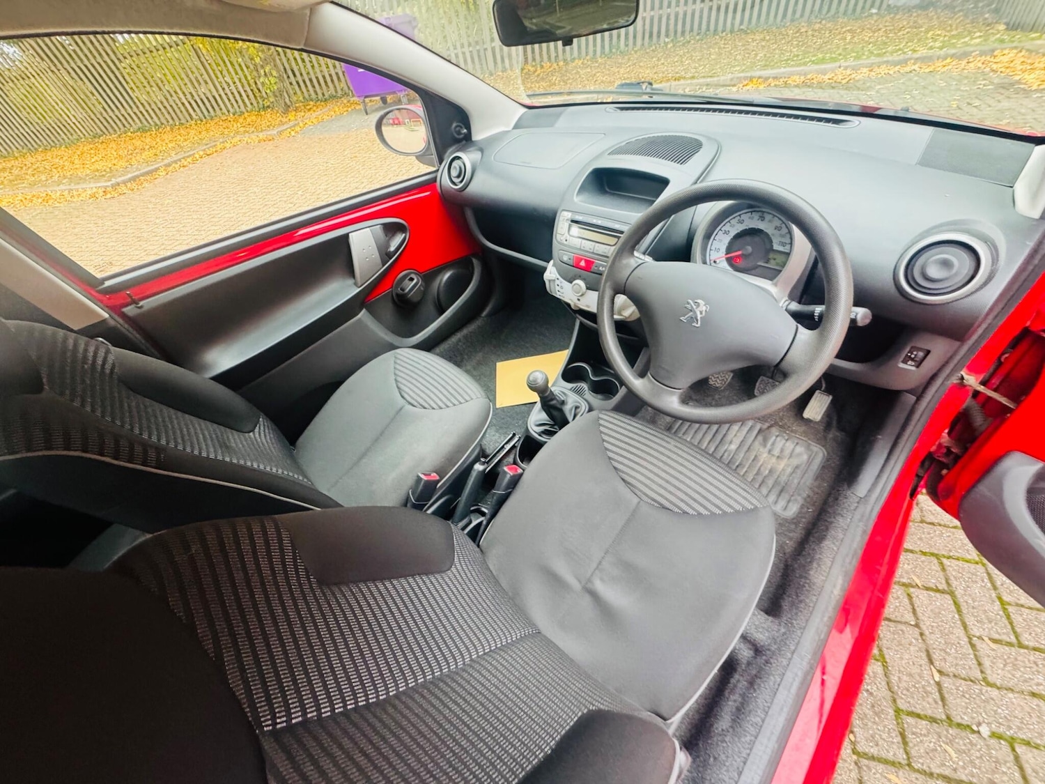 Used Peugeot 107 2013 for sale - 76326568: Photo 18