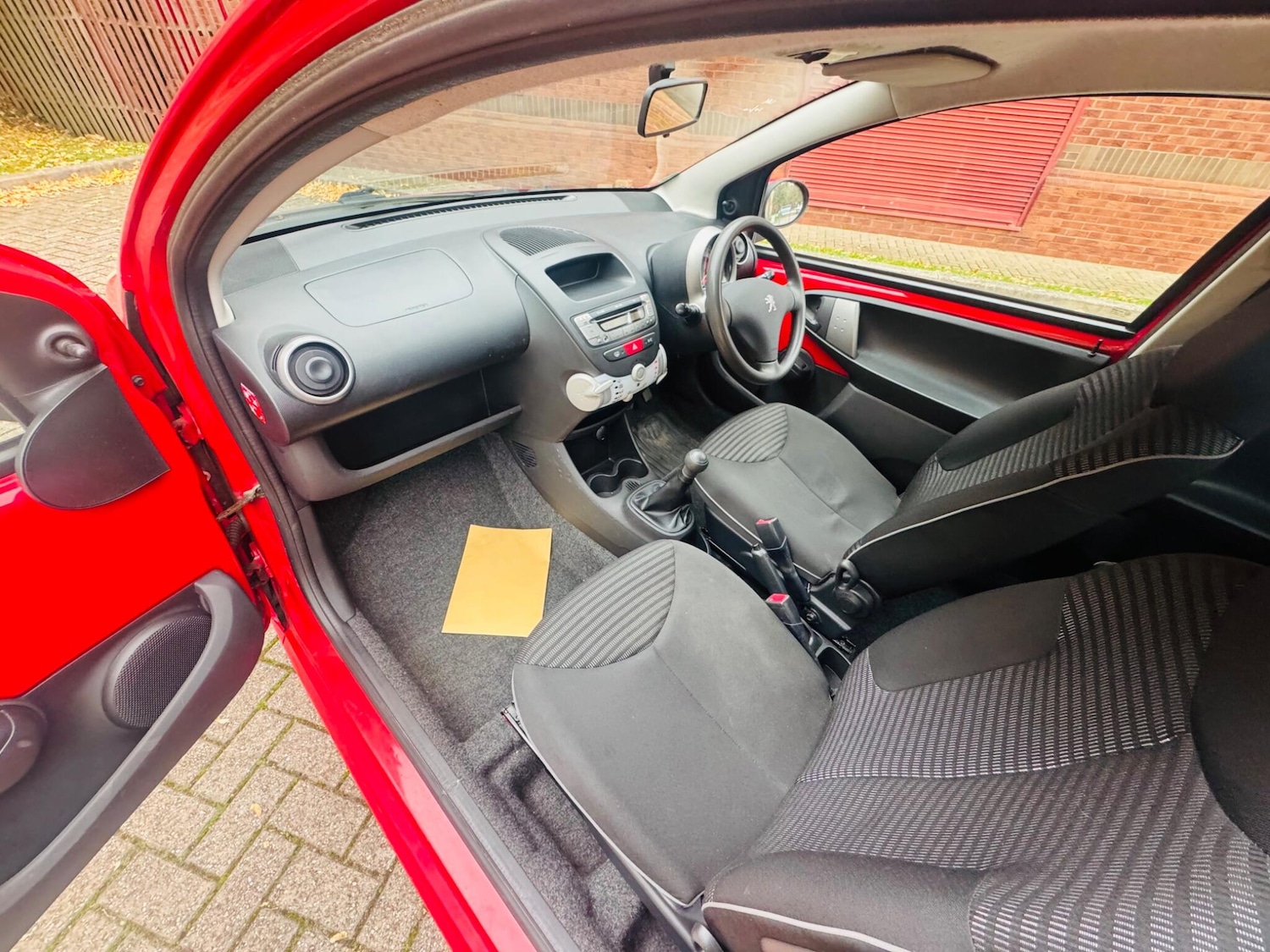 Used Peugeot 107 2013 for sale - 76326568: Photo 21