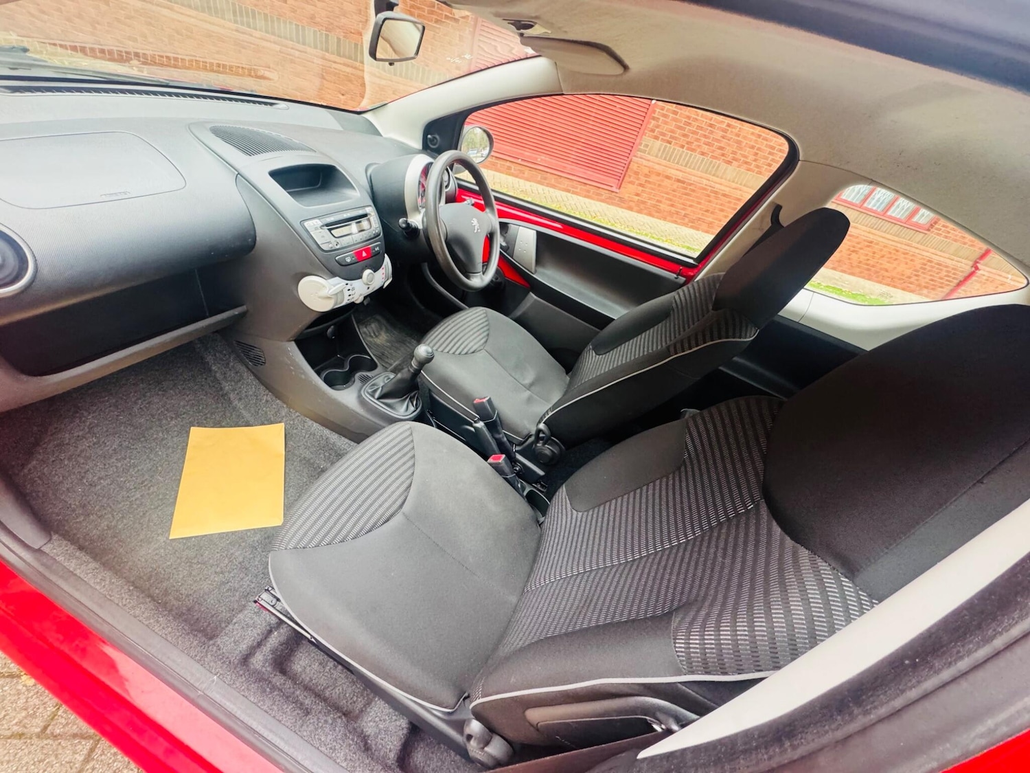 Used Peugeot 107 2013 for sale - 76326568: Photo 24