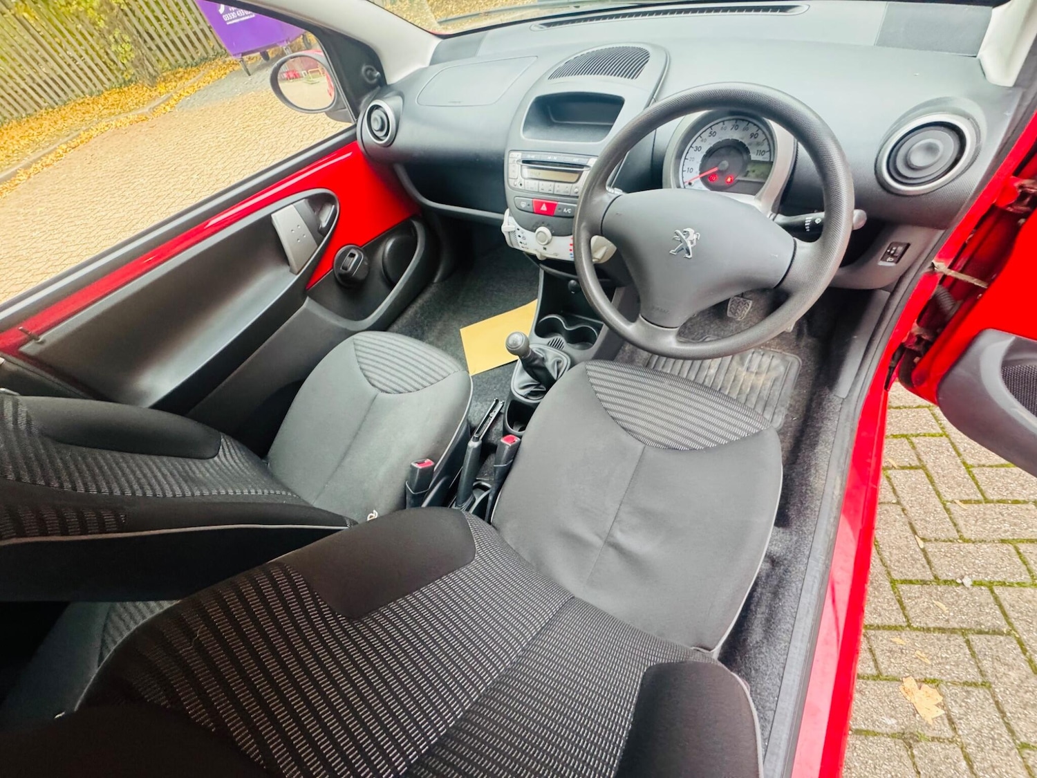 Used Peugeot 107 2013 for sale - 76326568: Photo 3