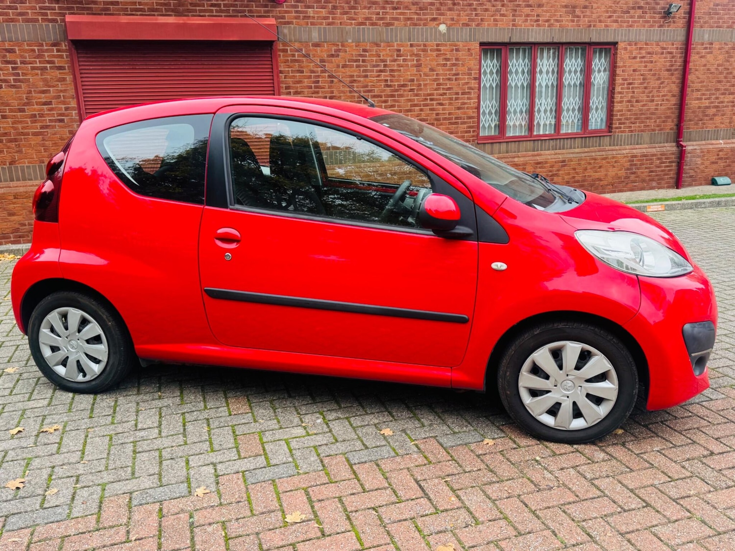 Used Peugeot 107 2013 for sale - 76326568: Photo 9