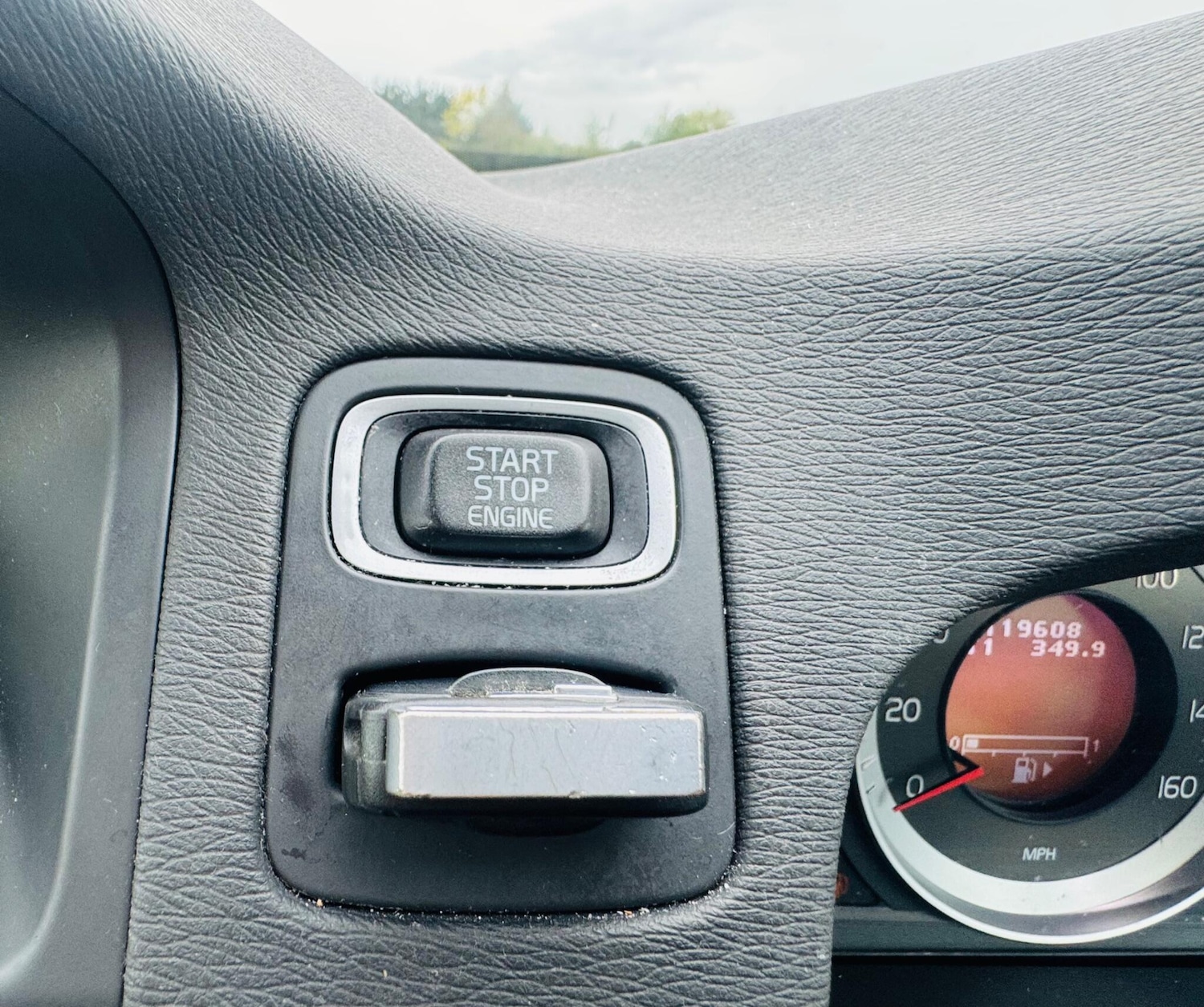 Used Volvo S80 2012 for sale - 76348907: Photo 46