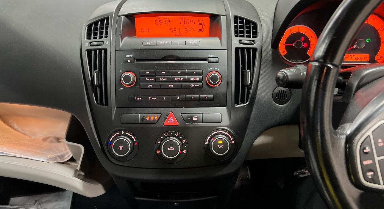 Used Kia Ceed 2009 for sale - 76997230: Photo 8