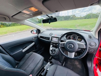 Used Mazda Mazda2 2013 for sale - 75949906: Photo