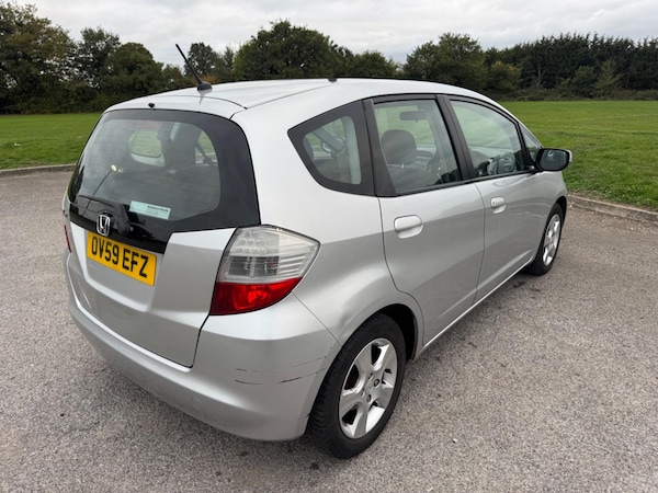 Used Honda Jazz 2009 for sale - 76260192: Photo 11