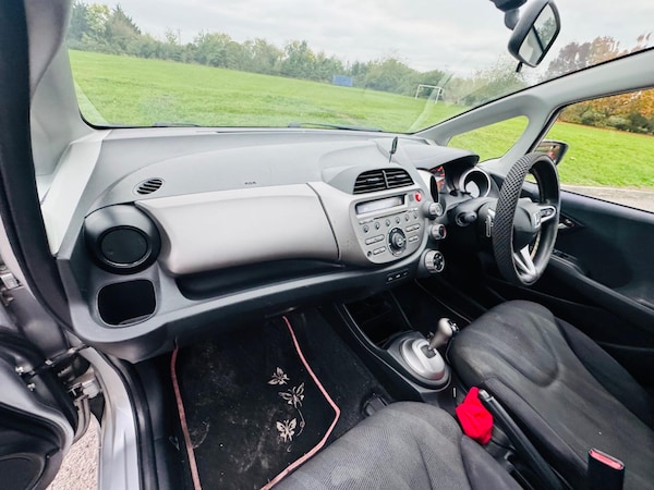 Used Honda Jazz 2009 for sale - 76260192: Photo 30