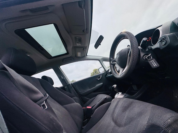 Used Honda Jazz 2009 for sale - 76260192: Photo 41