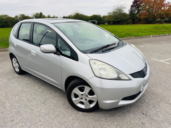 Used Honda Jazz 2009 for sale - 76260192: Photo 4