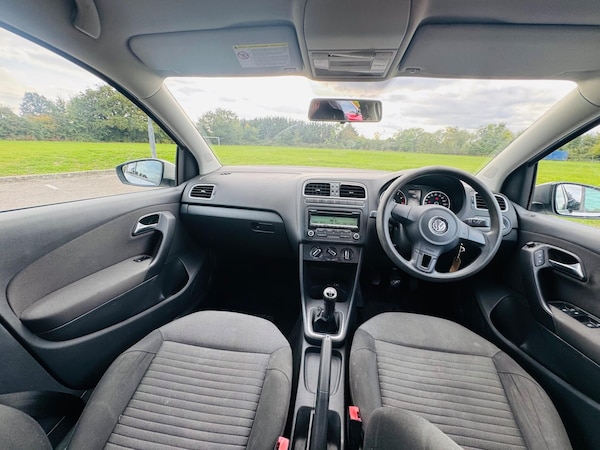 Used Volkswagen Polo 2010 for sale - 76201111: Photo 3