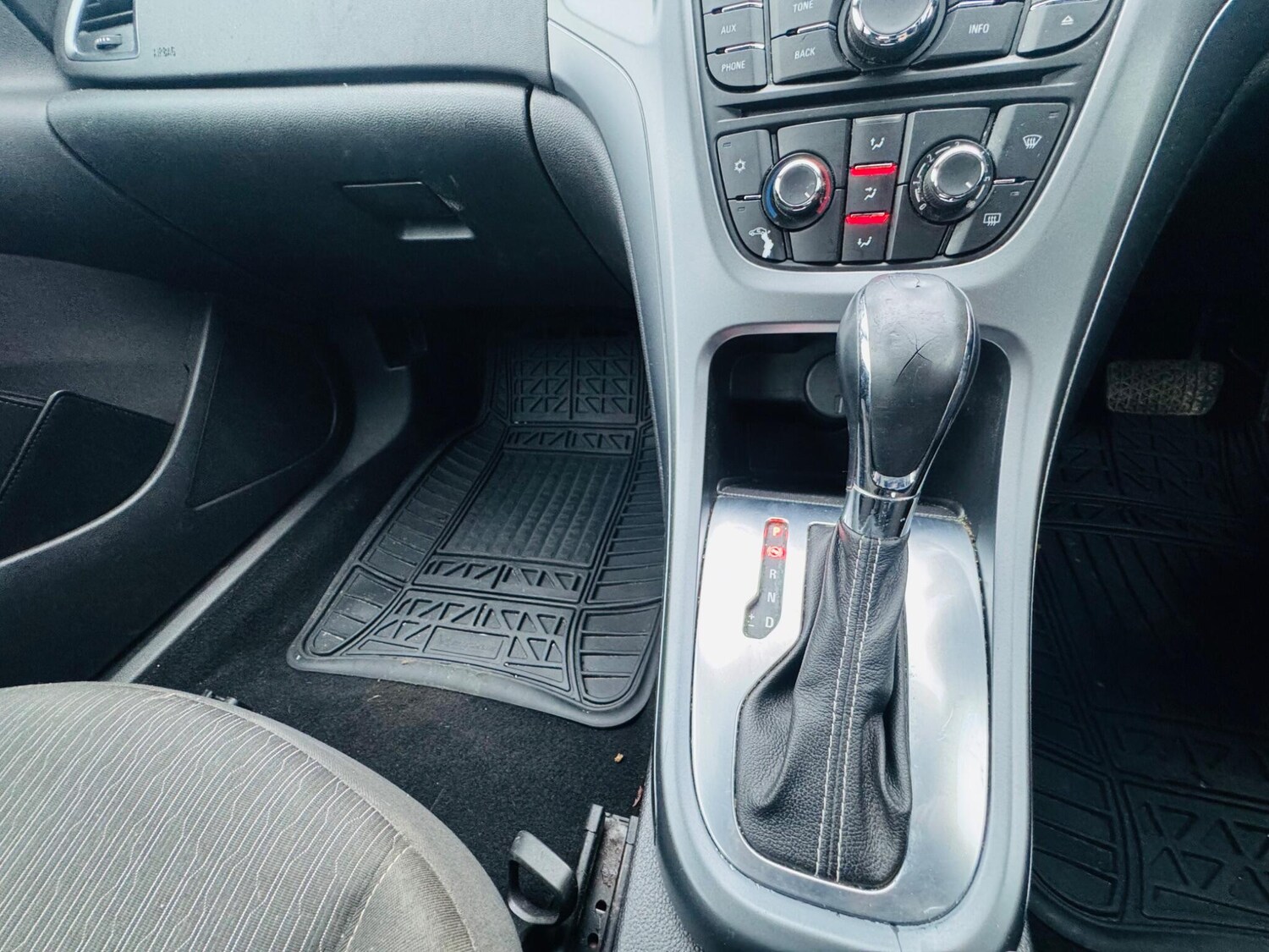 Used Vauxhall Astra 2012 for sale - 77570530: Photo 43