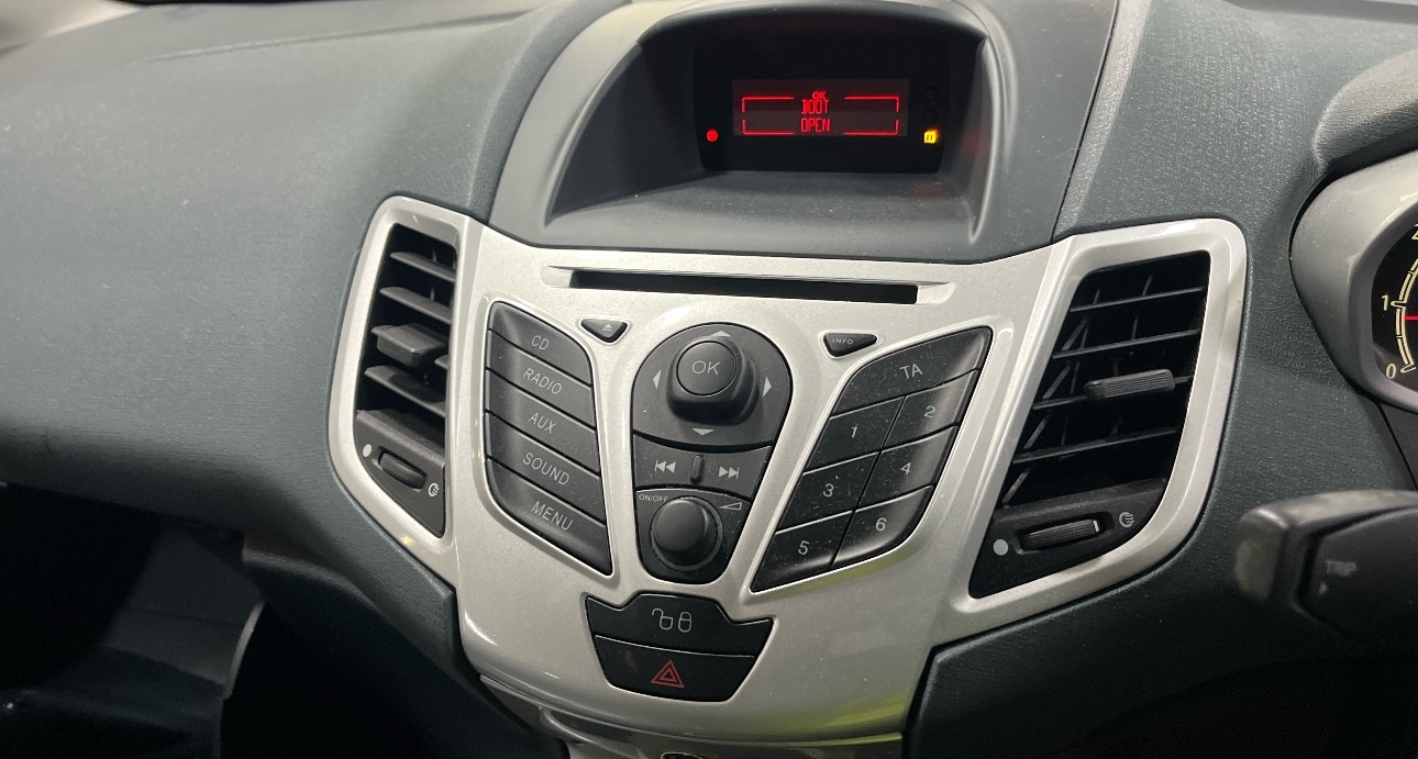 Used Ford Fiesta 2009 for sale - 77807500: Photo 11