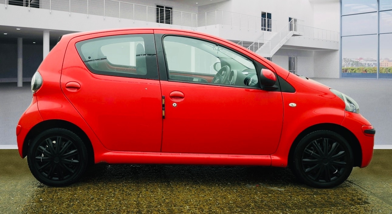 Used Toyota AYGO 2010 for sale - 77721828: Photo 6