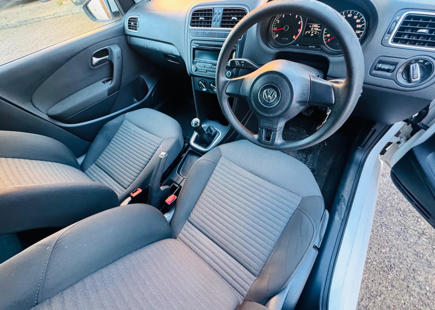 Used Volkswagen Polo 2012 for sale - 76408710: Photo 12