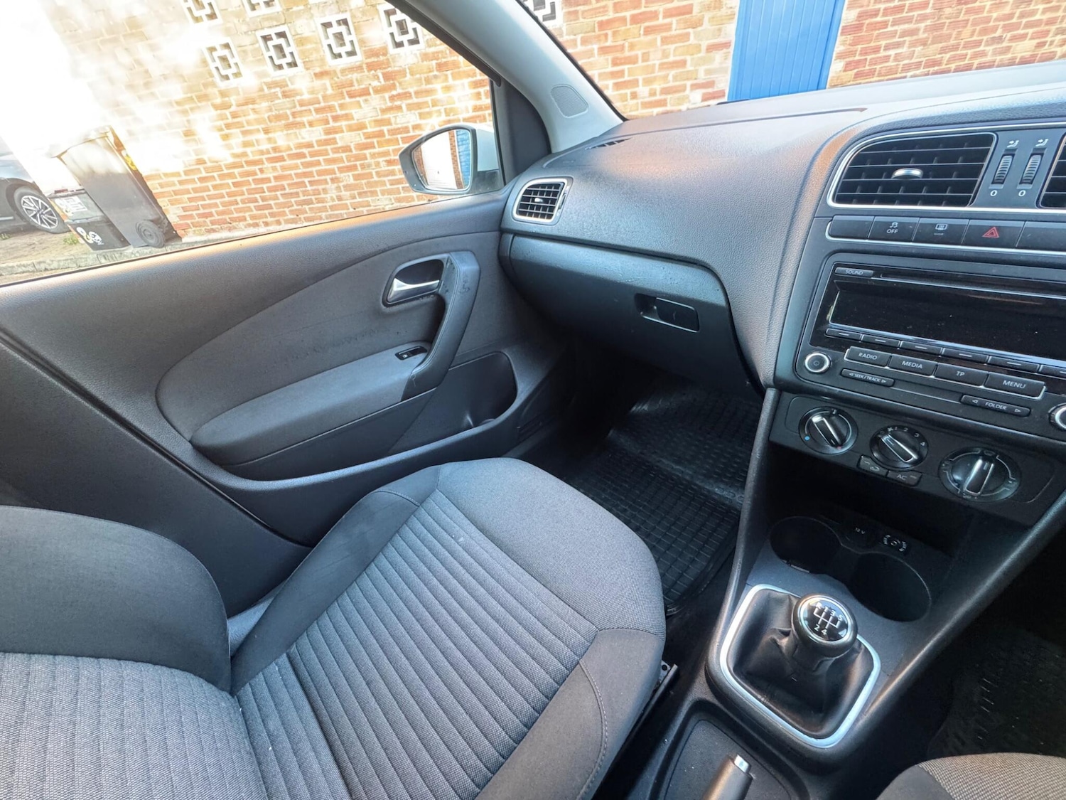 Used Volkswagen Polo 2012 for sale - 76408710: Photo 21