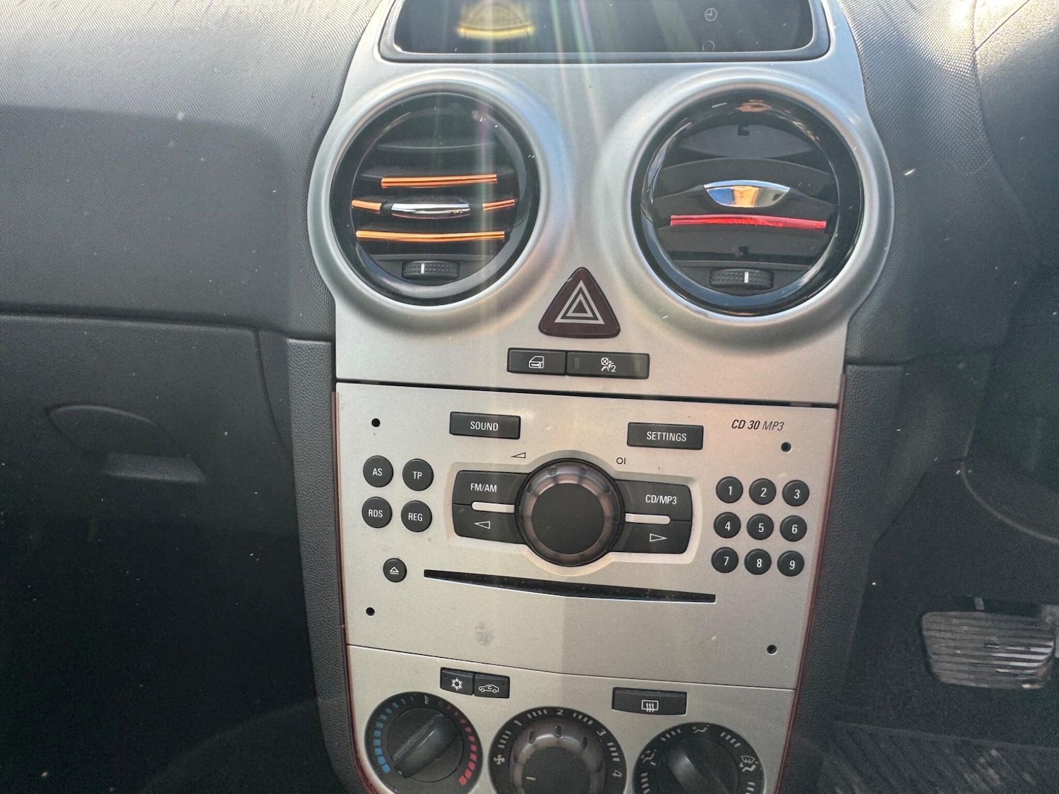 Used Vauxhall Corsa for sale - 76527640: Photo 29