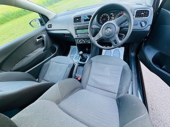 Used Volkswagen Polo 2010 for sale - 78460359: Photo