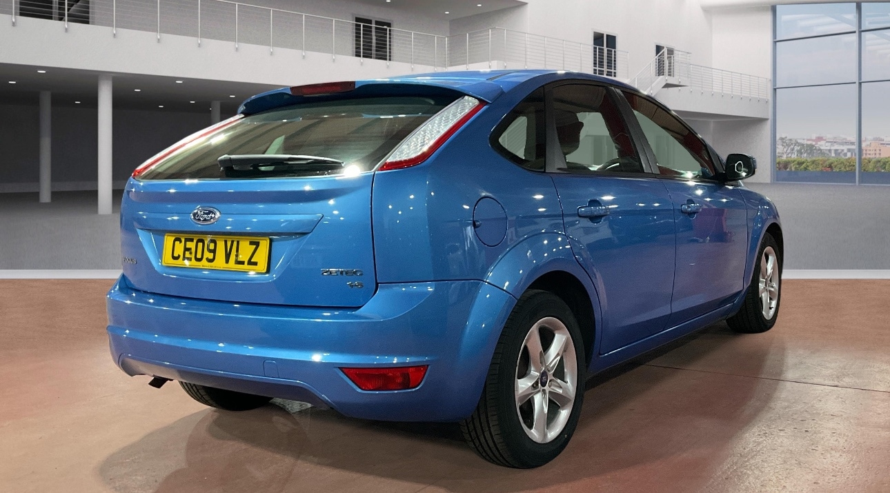 Used Ford Focus 2009 for sale - 77798886: Photo 2