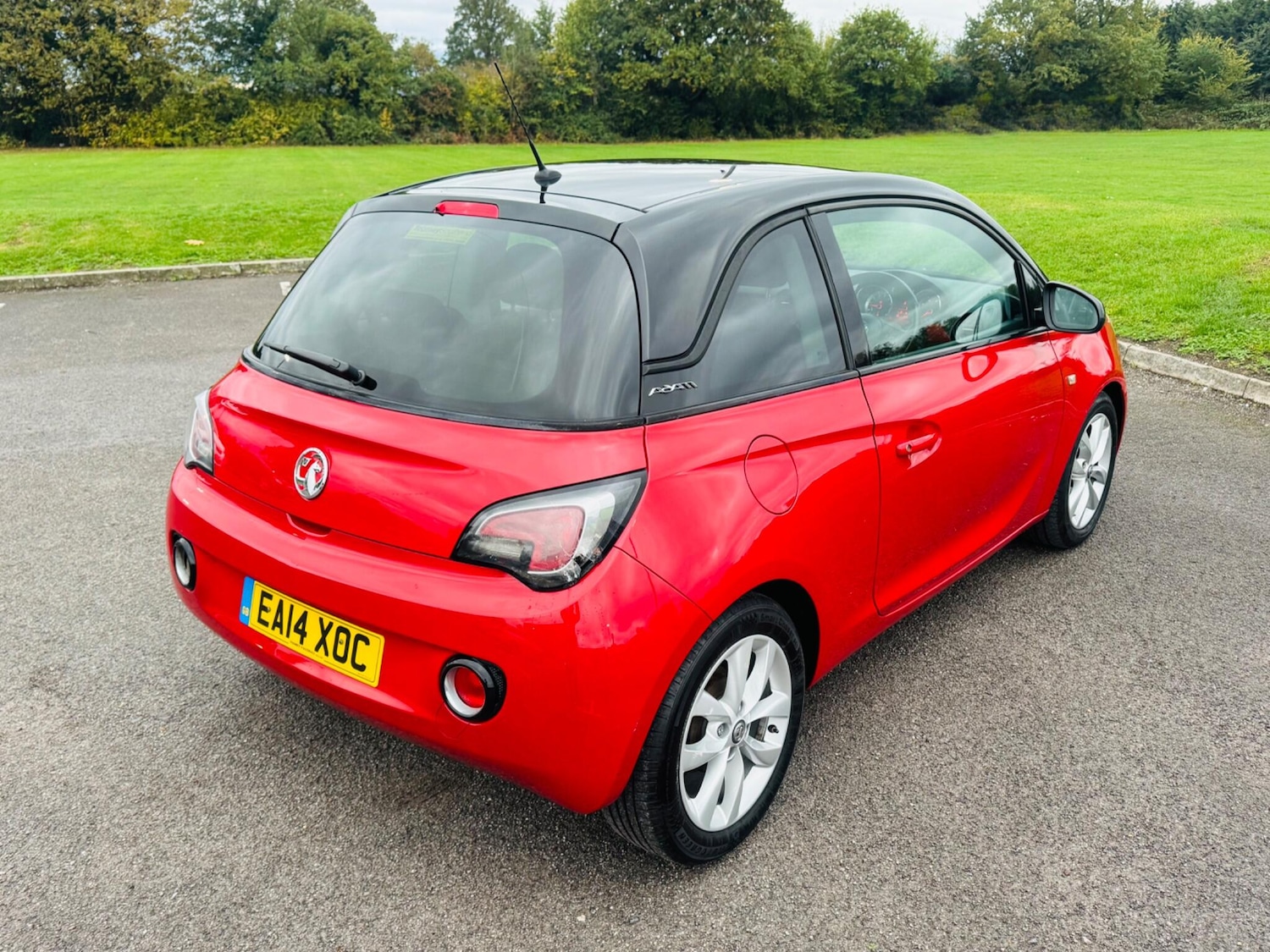 Used Vauxhall ADAM 2014 for sale - 76336934: Photo 2
