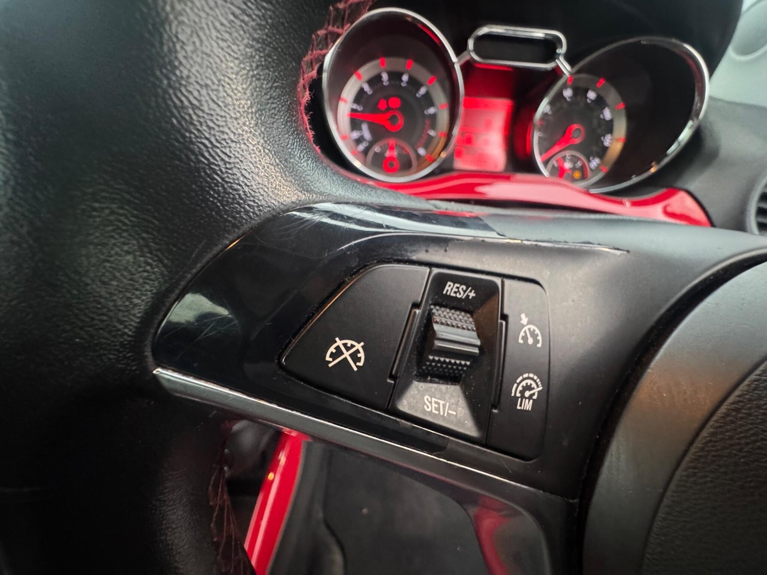 Used Vauxhall ADAM 2014 for sale - 76336934: Photo 25