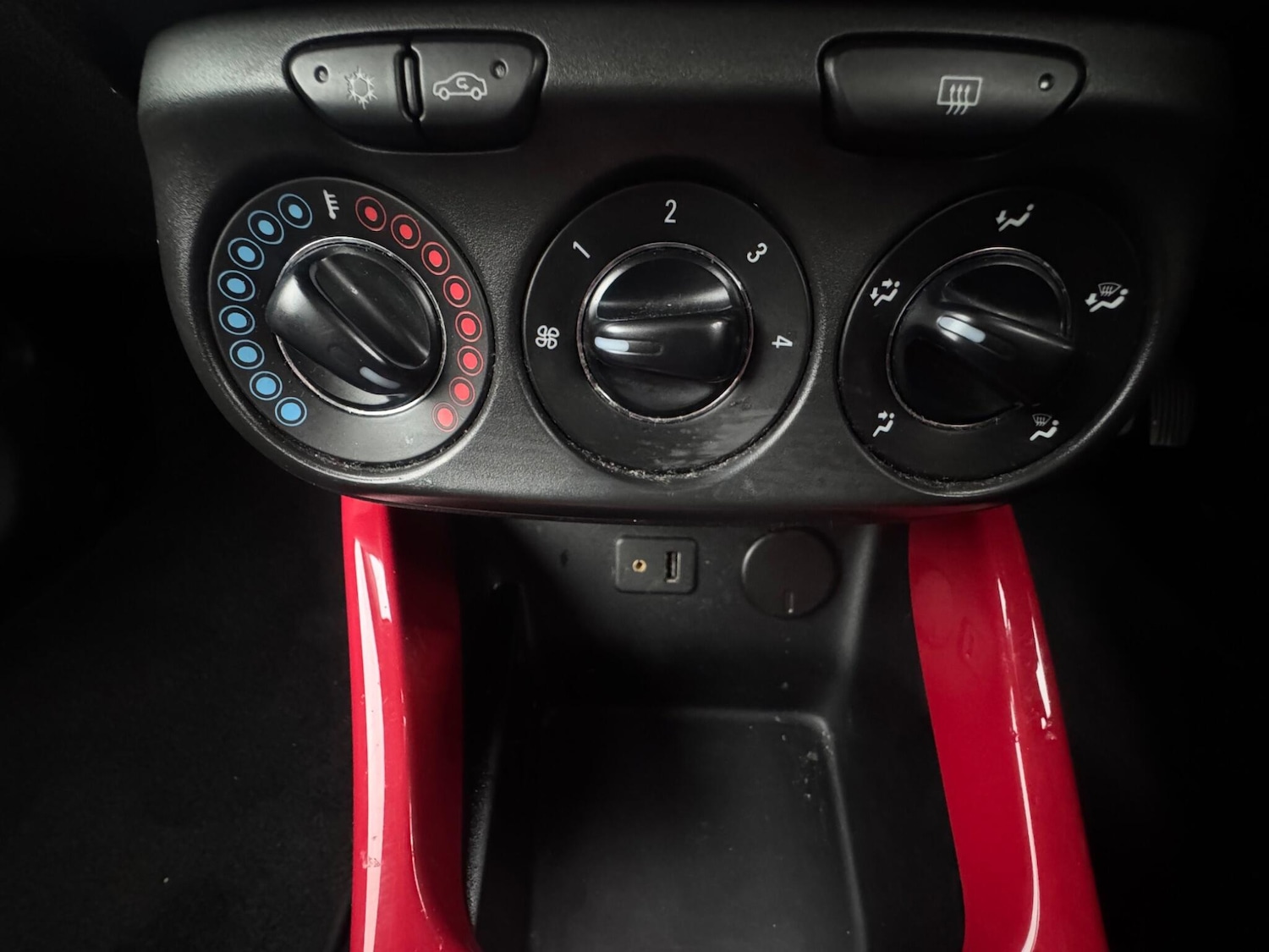 Used Vauxhall ADAM 2014 for sale - 76336934: Photo 37