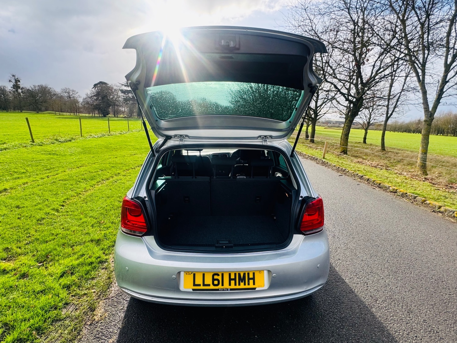 Used Volkswagen Polo 2011 for sale - 77565184: Photo 15