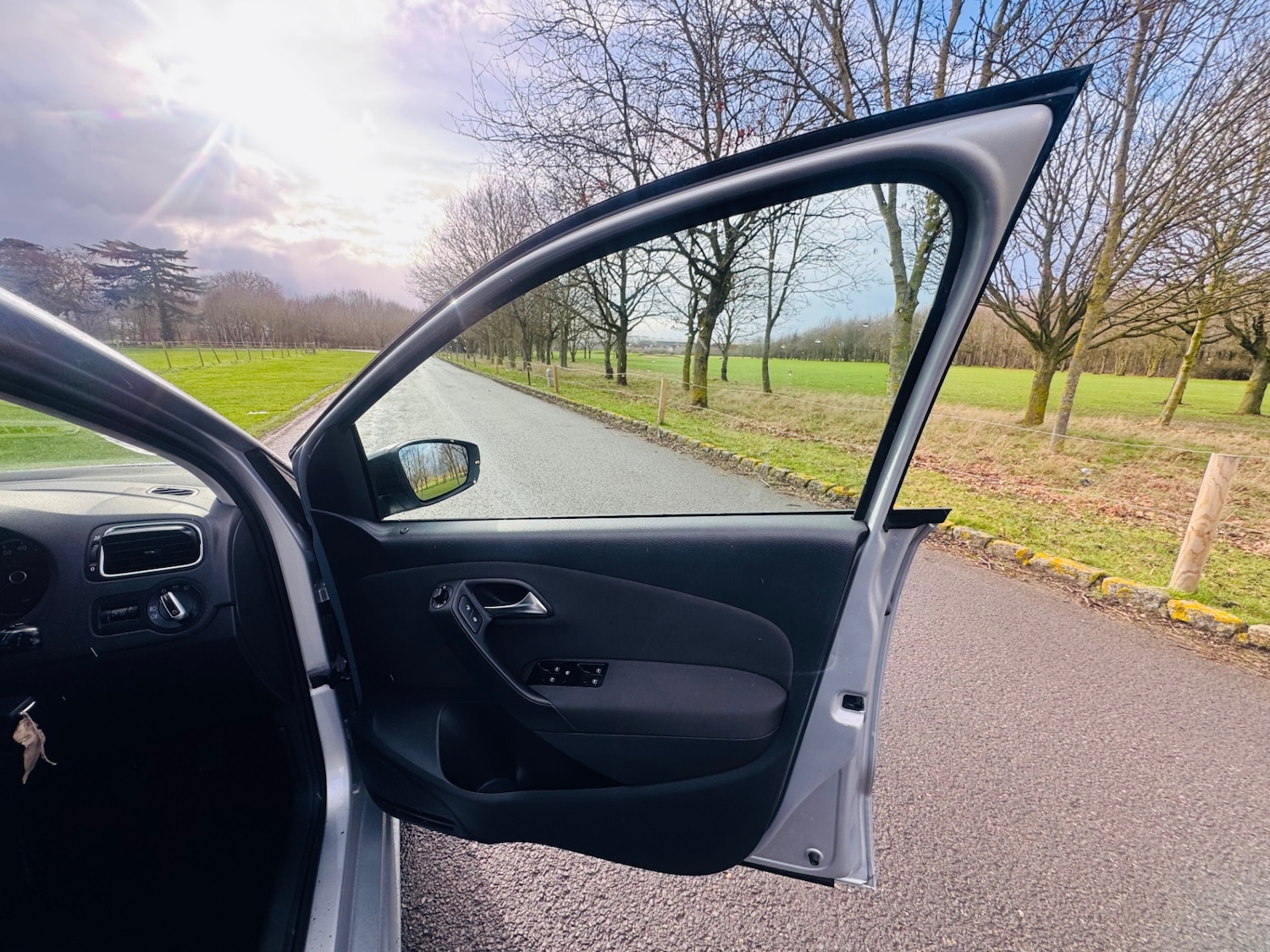 Used Volkswagen Polo 2011 for sale - 77565184: Photo 30