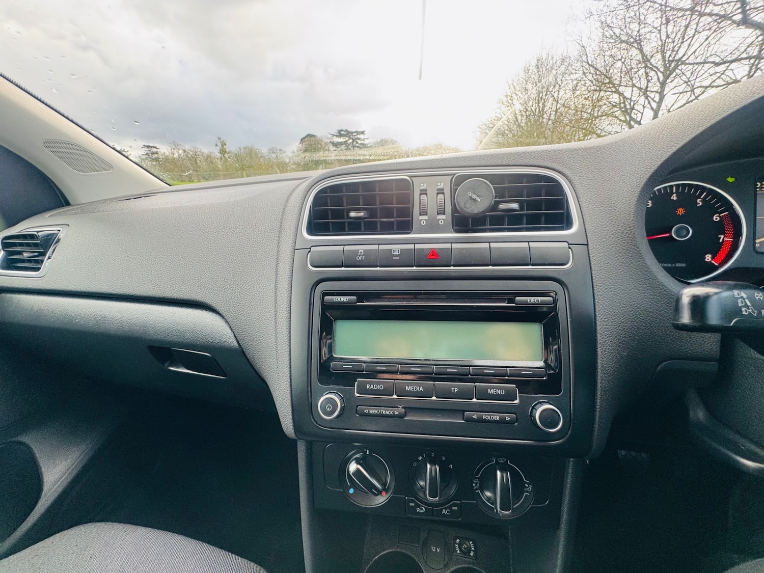 Used Volkswagen Polo 2011 for sale - 77565184: Photo 34