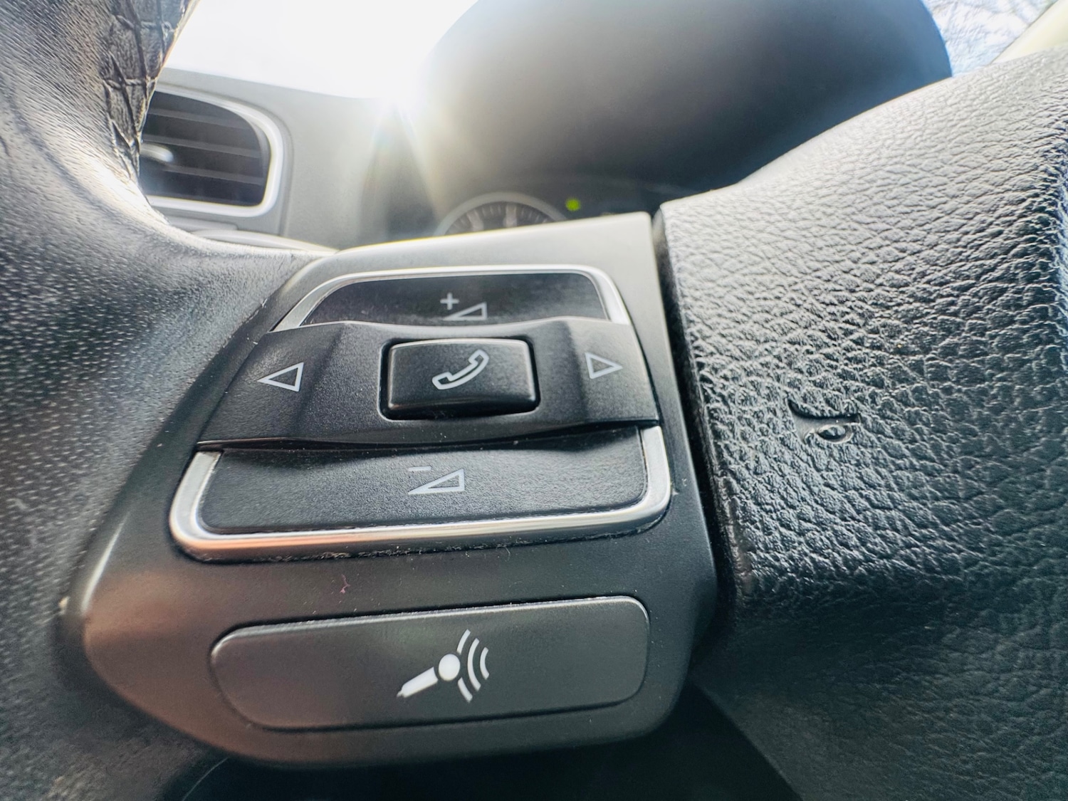 Used Volkswagen Polo 2011 for sale - 77565184: Photo 36