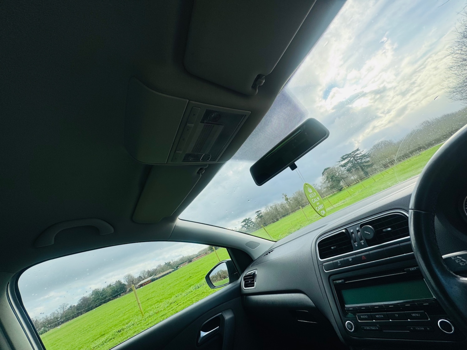 Used Volkswagen Polo 2011 for sale - 77565184: Photo 40