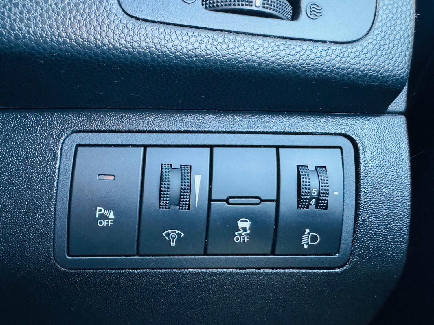 Used Kia Venga 2013 for sale - 77015652: Photo 38