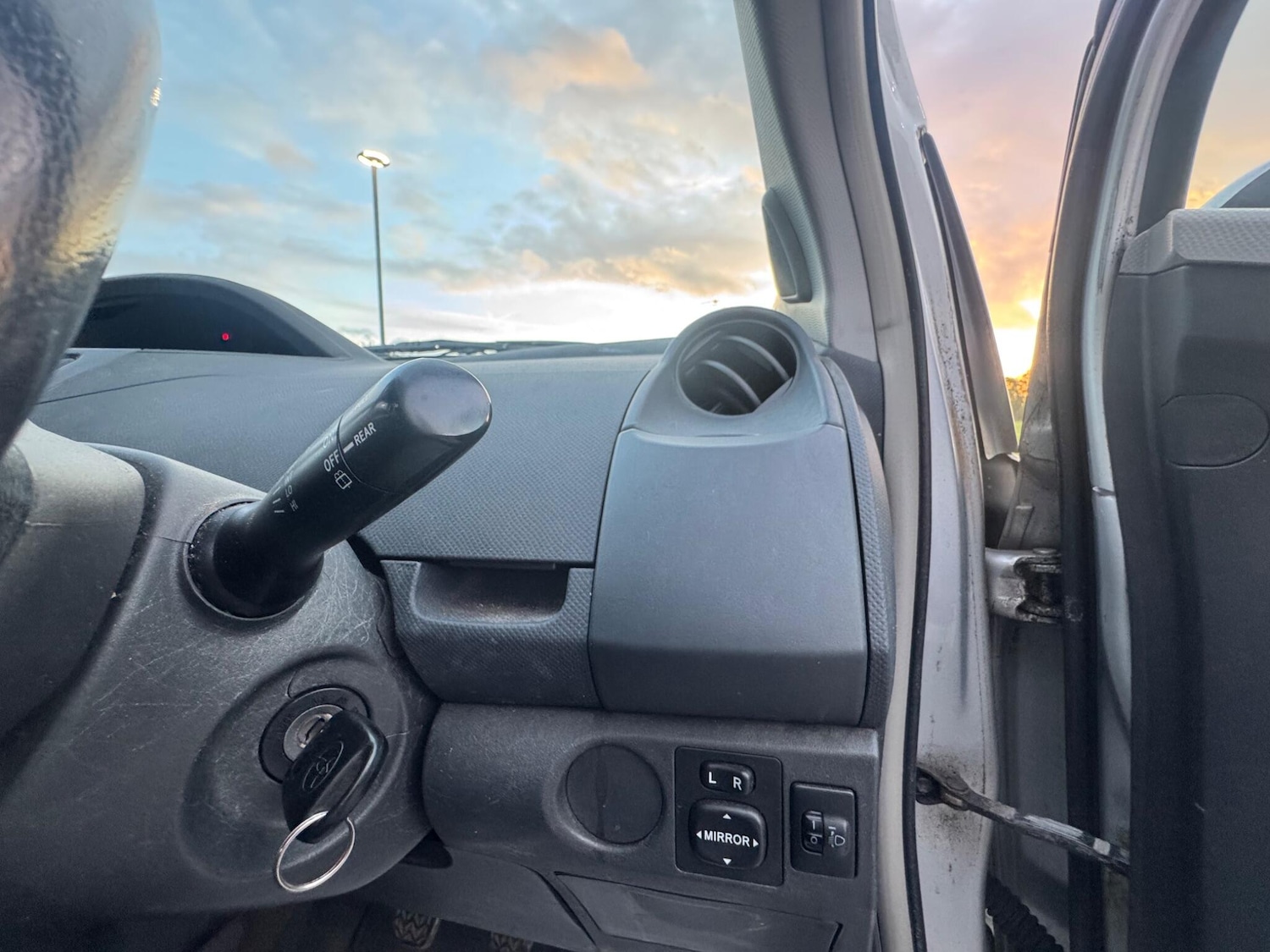 Used Toyota Yaris 2006 for sale - 76408383: Photo 21