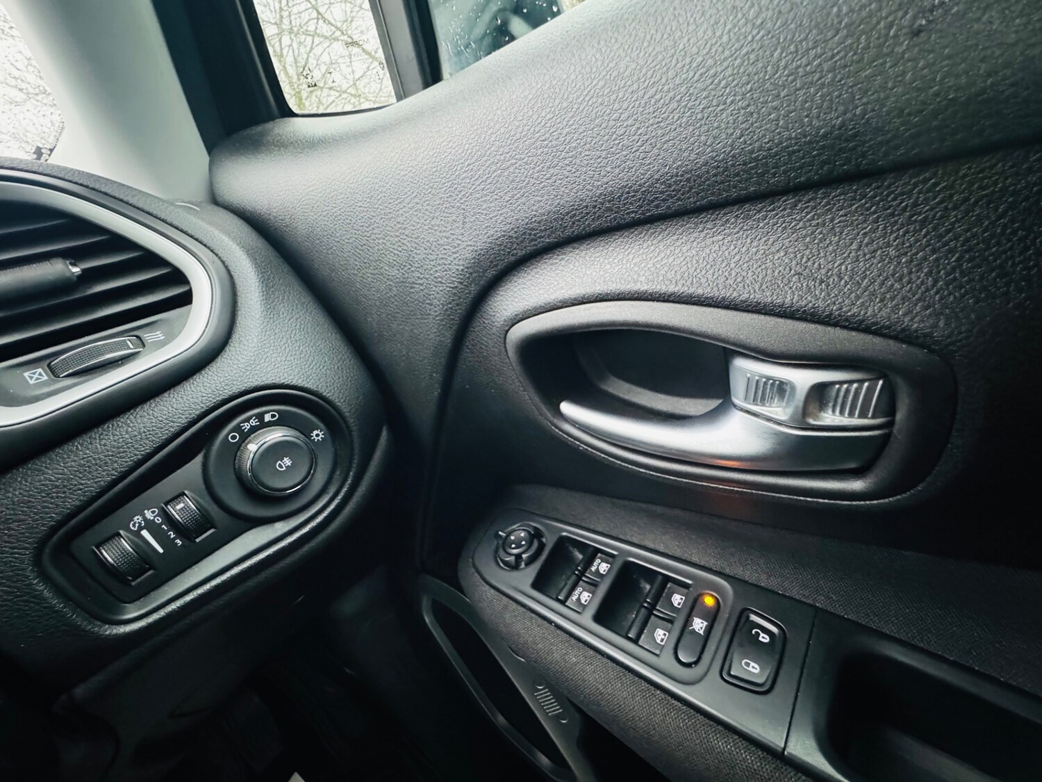 Used Jeep Renegade 2016 for sale - 78062040: Photo 49