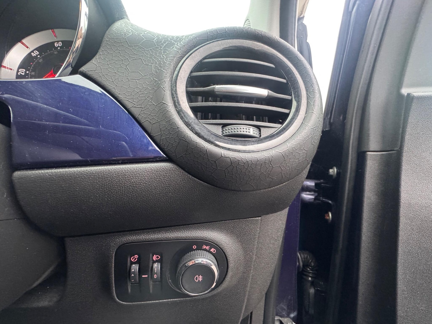 Used Vauxhall ADAM 2014 for sale - 77166776: Photo 27