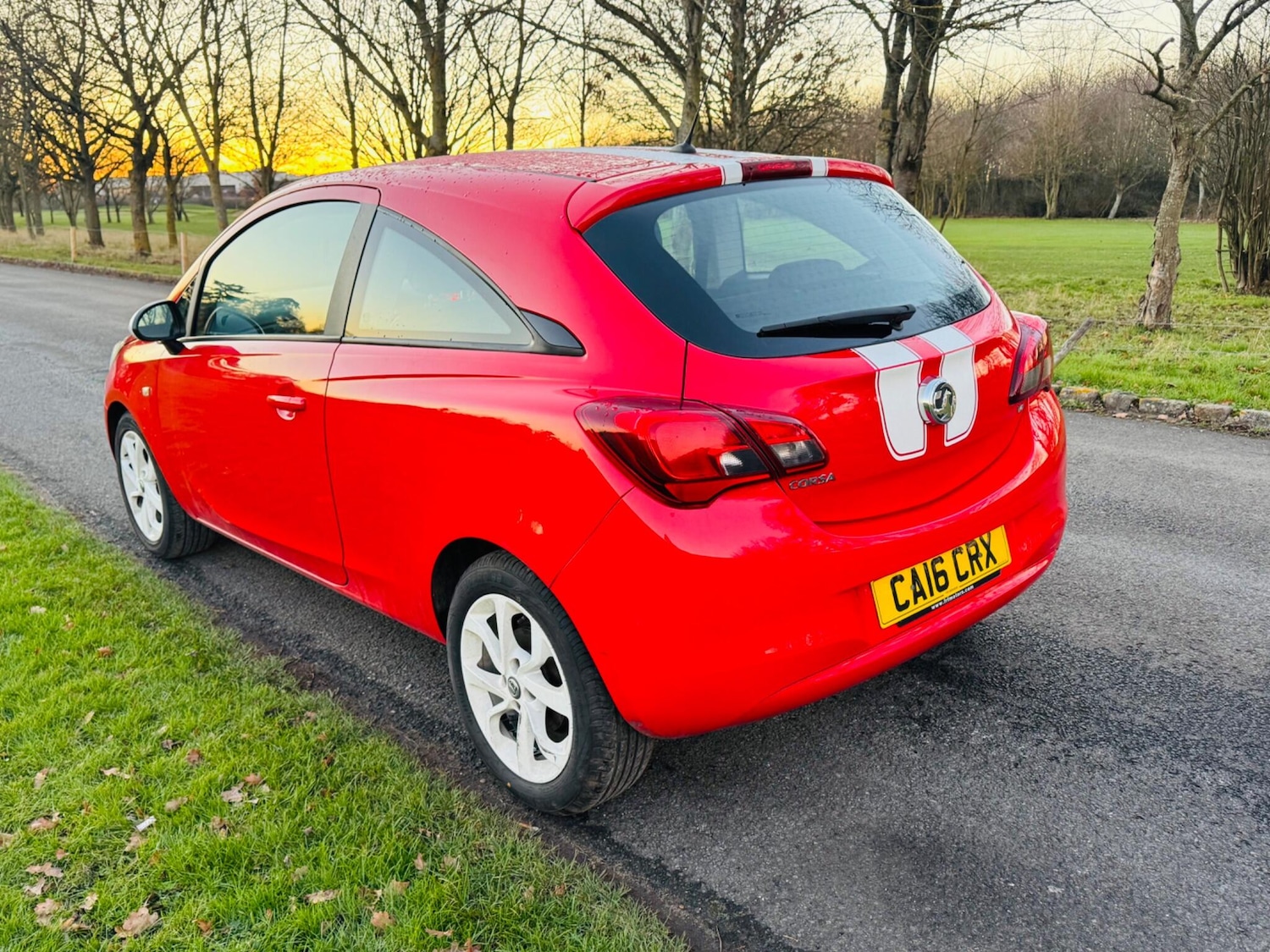 Used Vauxhall Corsa 2016 for sale - 77672899: Photo 2
