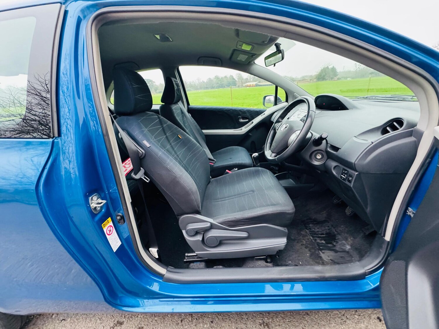 Used Toyota Yaris 2008 for sale - 77242358: Photo 27