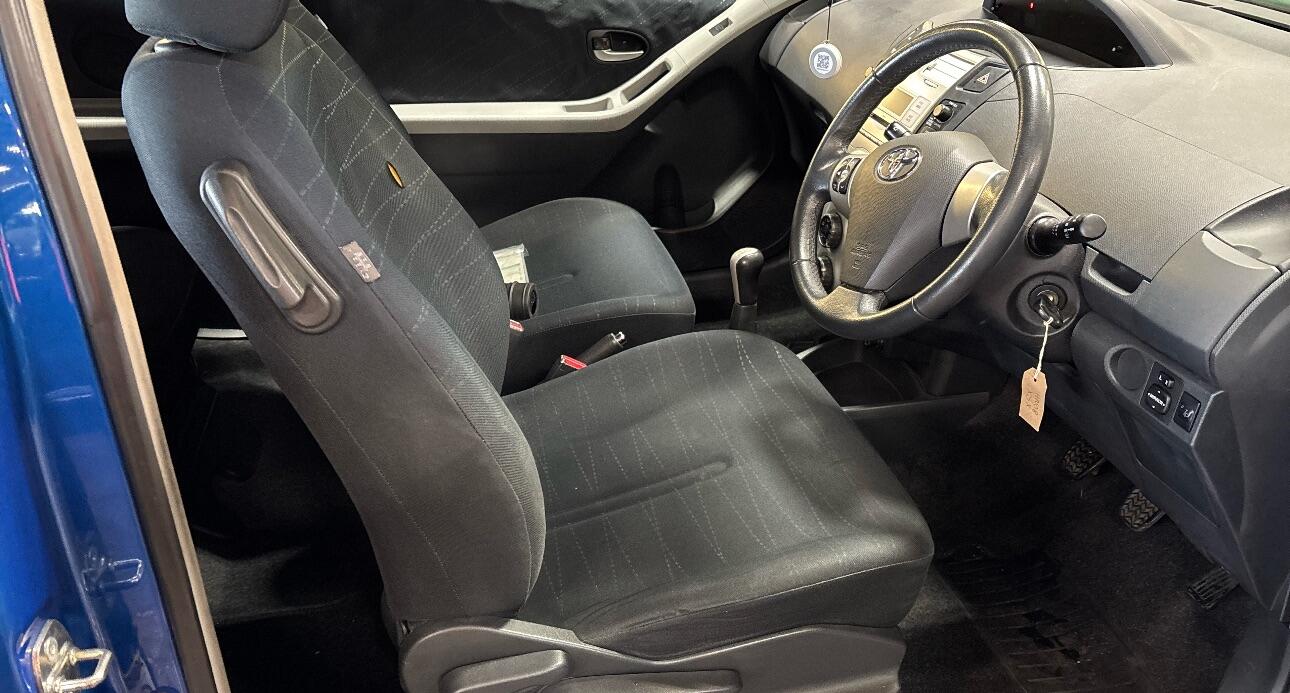 Used Toyota Yaris for sale - 77242358: Photo 3