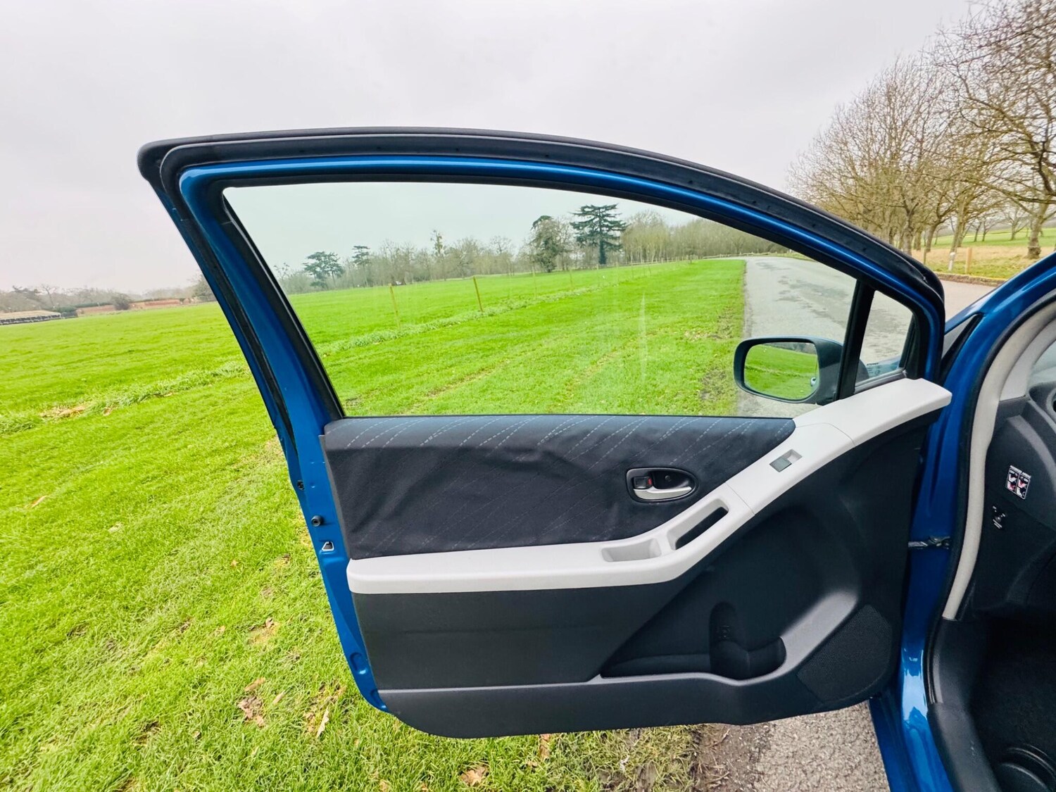 Used Toyota Yaris 2008 for sale - 77242358: Photo 32