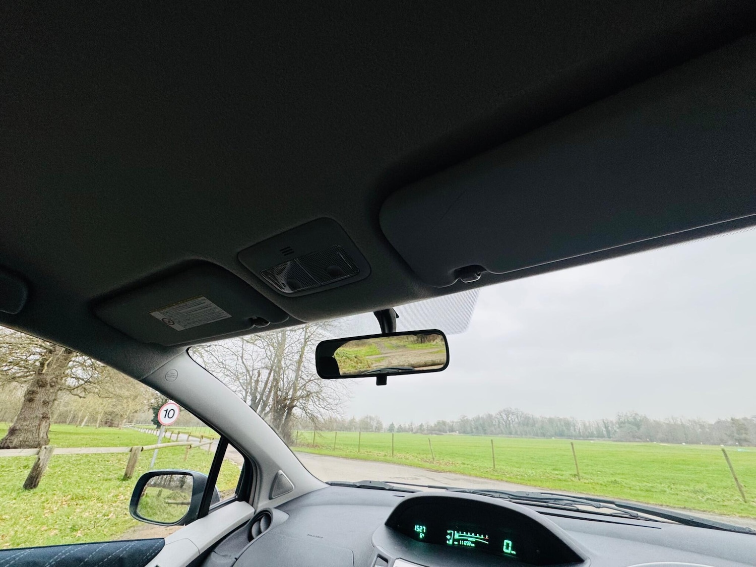 Used Toyota Yaris 2008 for sale - 77242358: Photo 38