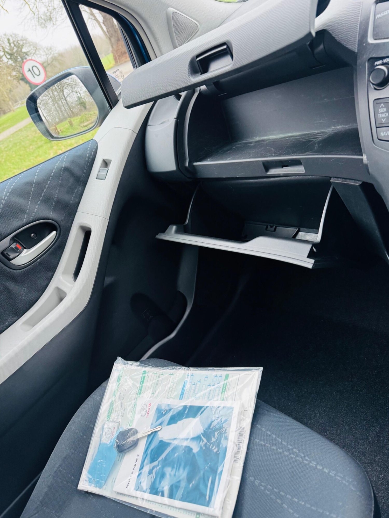 Used Toyota Yaris 2008 for sale - 77242358: Photo 45