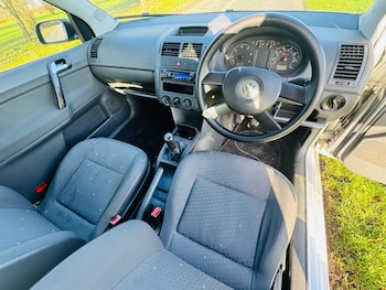 Used Volkswagen Polo 2005 for sale - 77052471: Photo