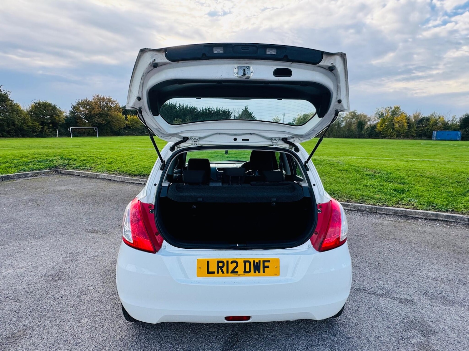 Used Suzuki Swift for sale - 76996191: Photo 16