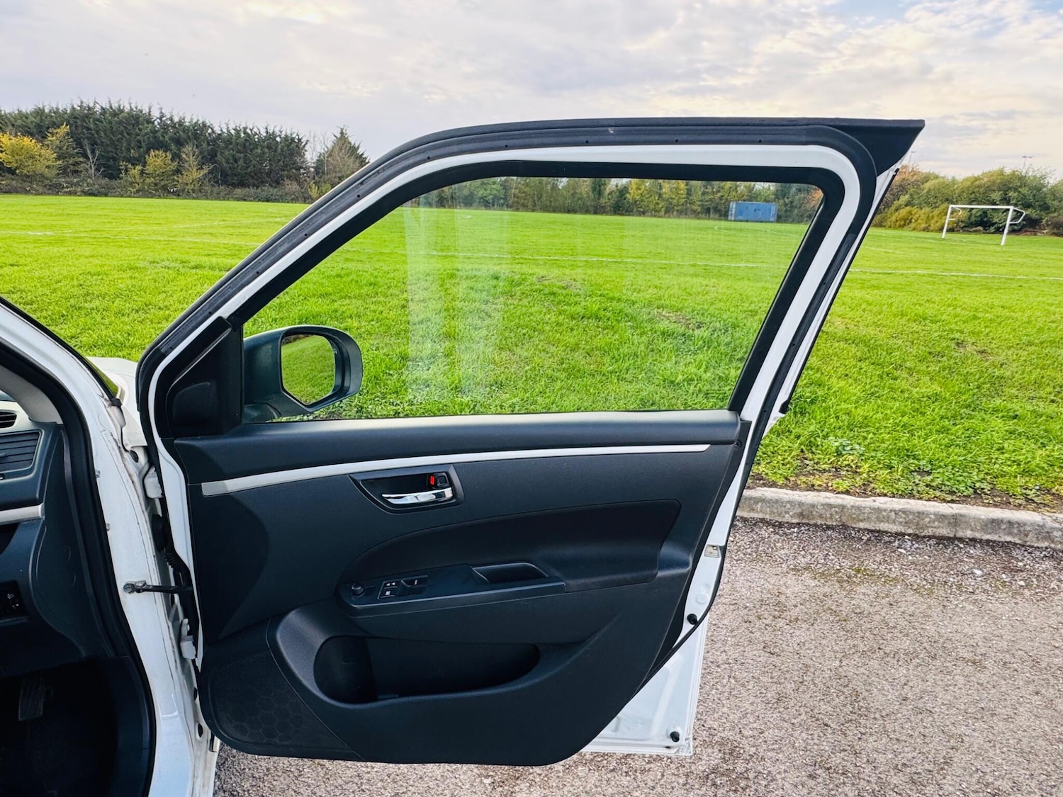 Used Suzuki Swift for sale - 76996191: Photo 18