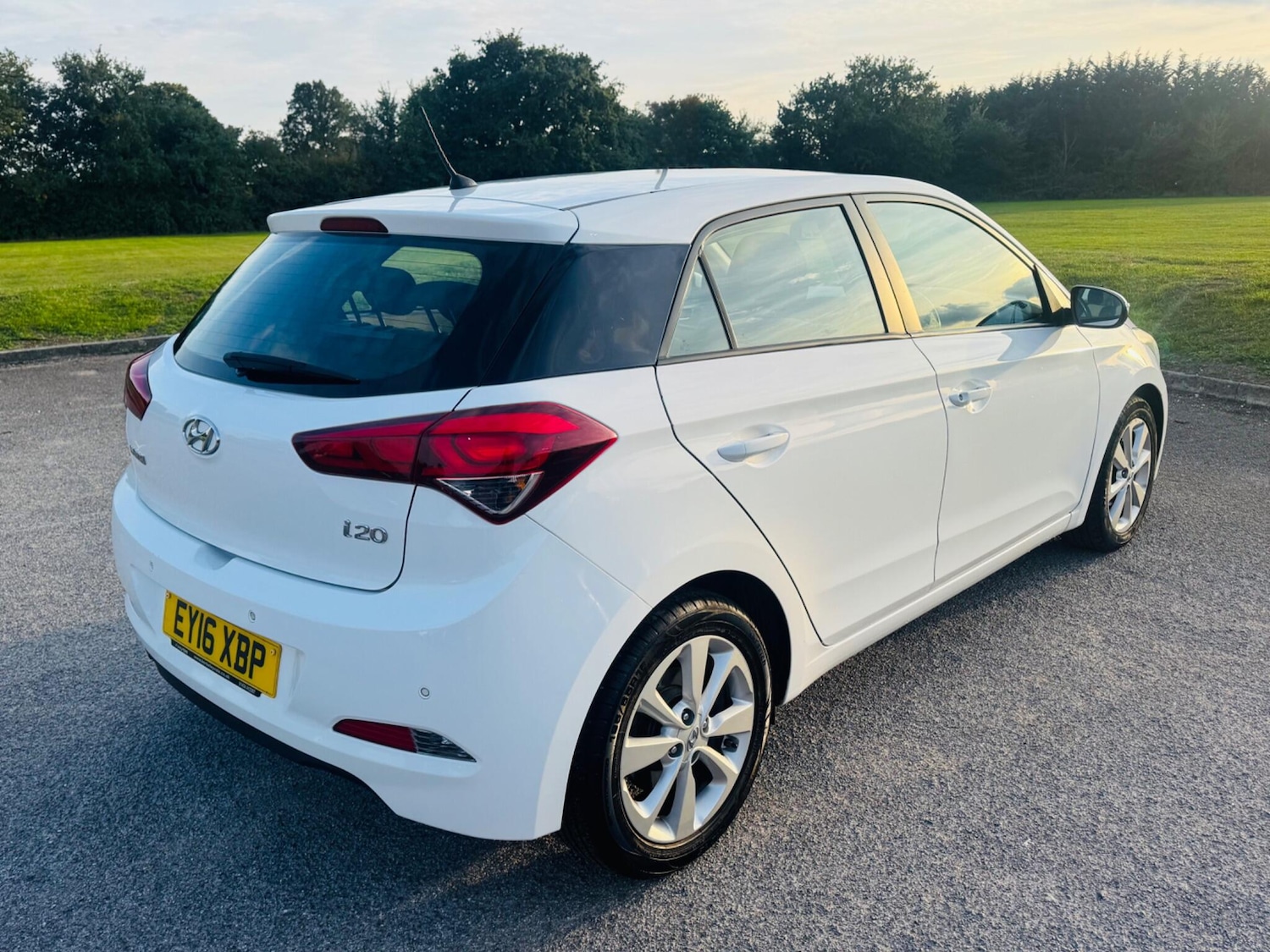 Used Hyundai i20 2016 for sale - 76377522: Photo 2
