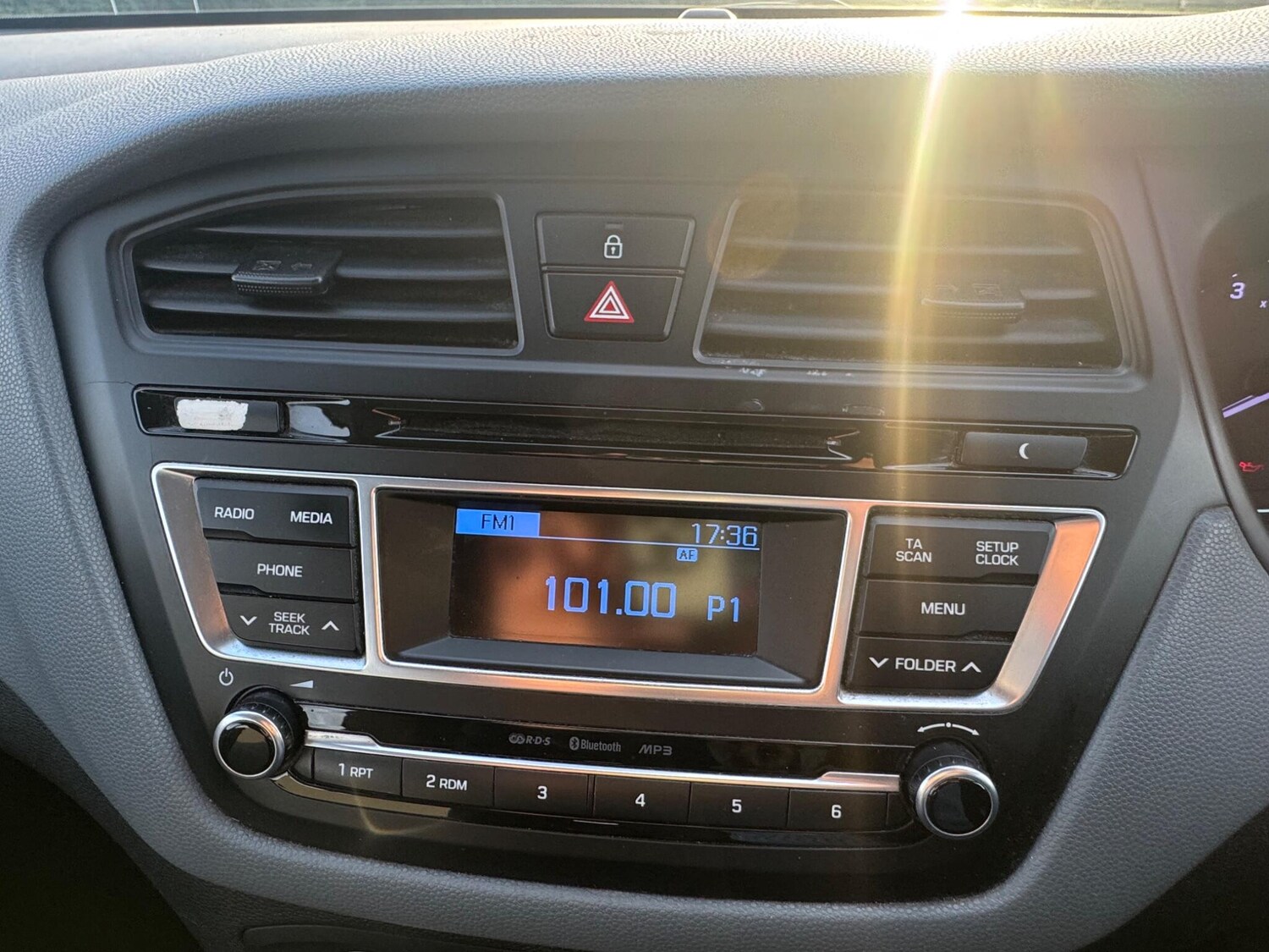 Used Hyundai i20 2016 for sale - 76377522: Photo 42