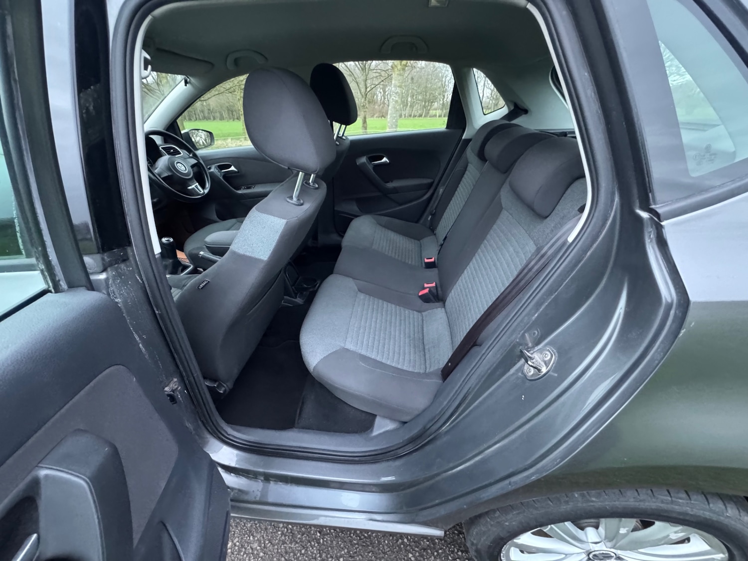 Used Volkswagen Polo 2011 for sale - 77545478: Photo 27