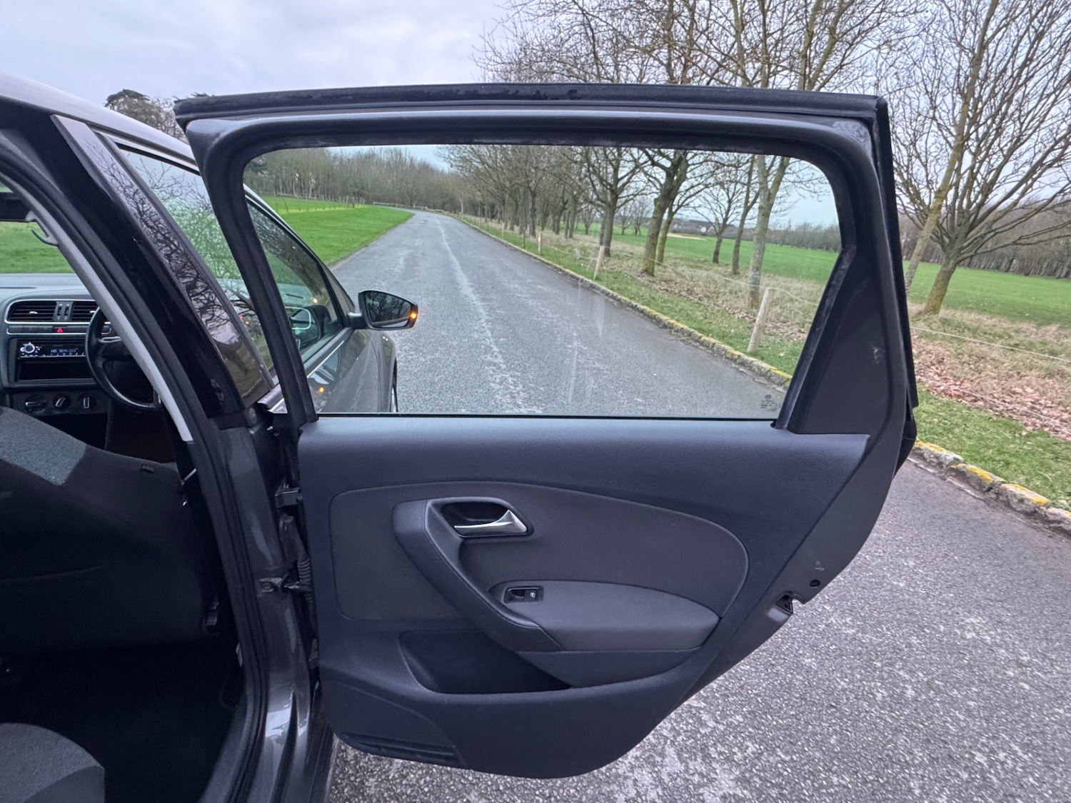 Used Volkswagen Polo 2011 for sale - 77545478: Photo 38