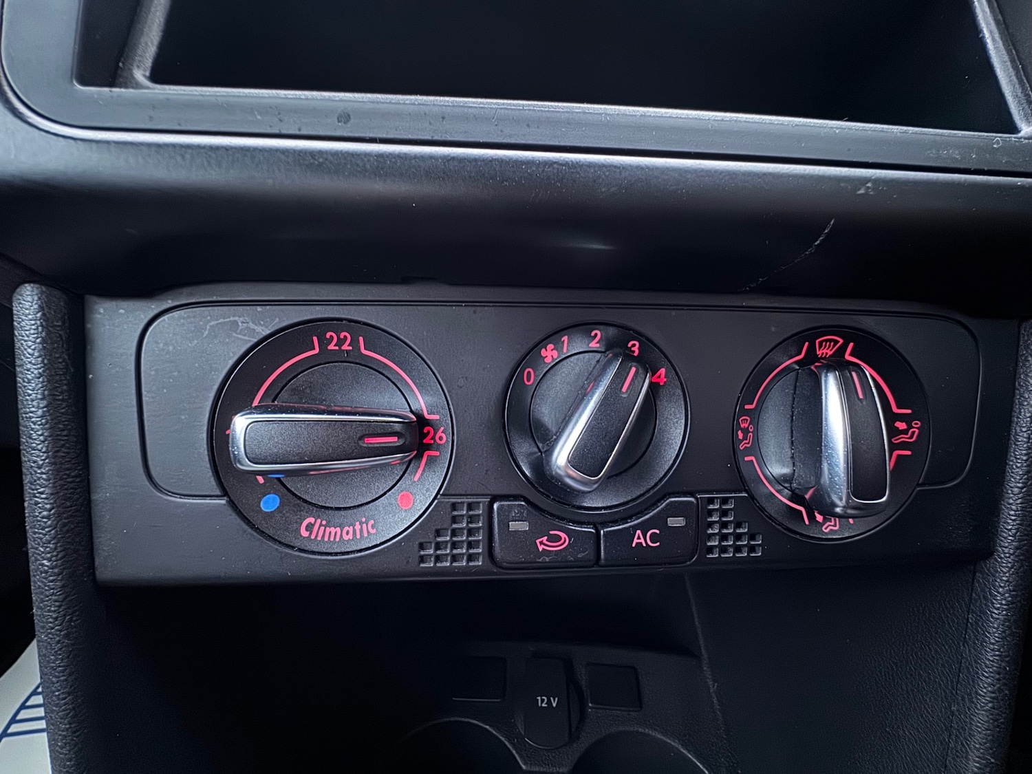 Used Volkswagen Polo 2011 for sale - 77545478: Photo 42