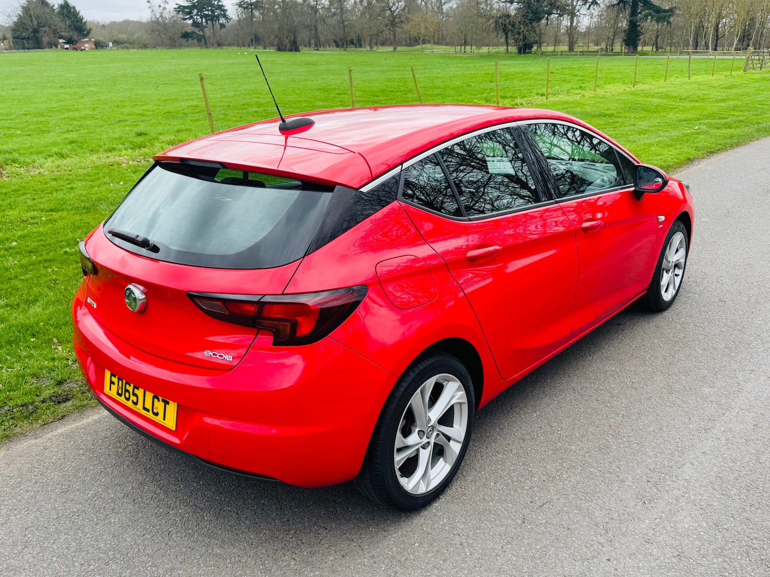 Used Vauxhall Astra 2016 for sale - 77637949: Photo 2