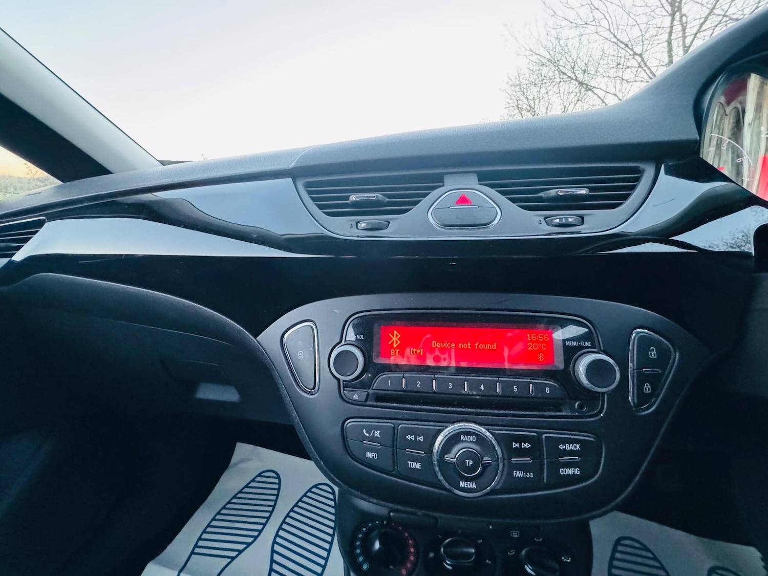 Used Vauxhall Corsa 2016 for sale - 77101763: Photo 31
